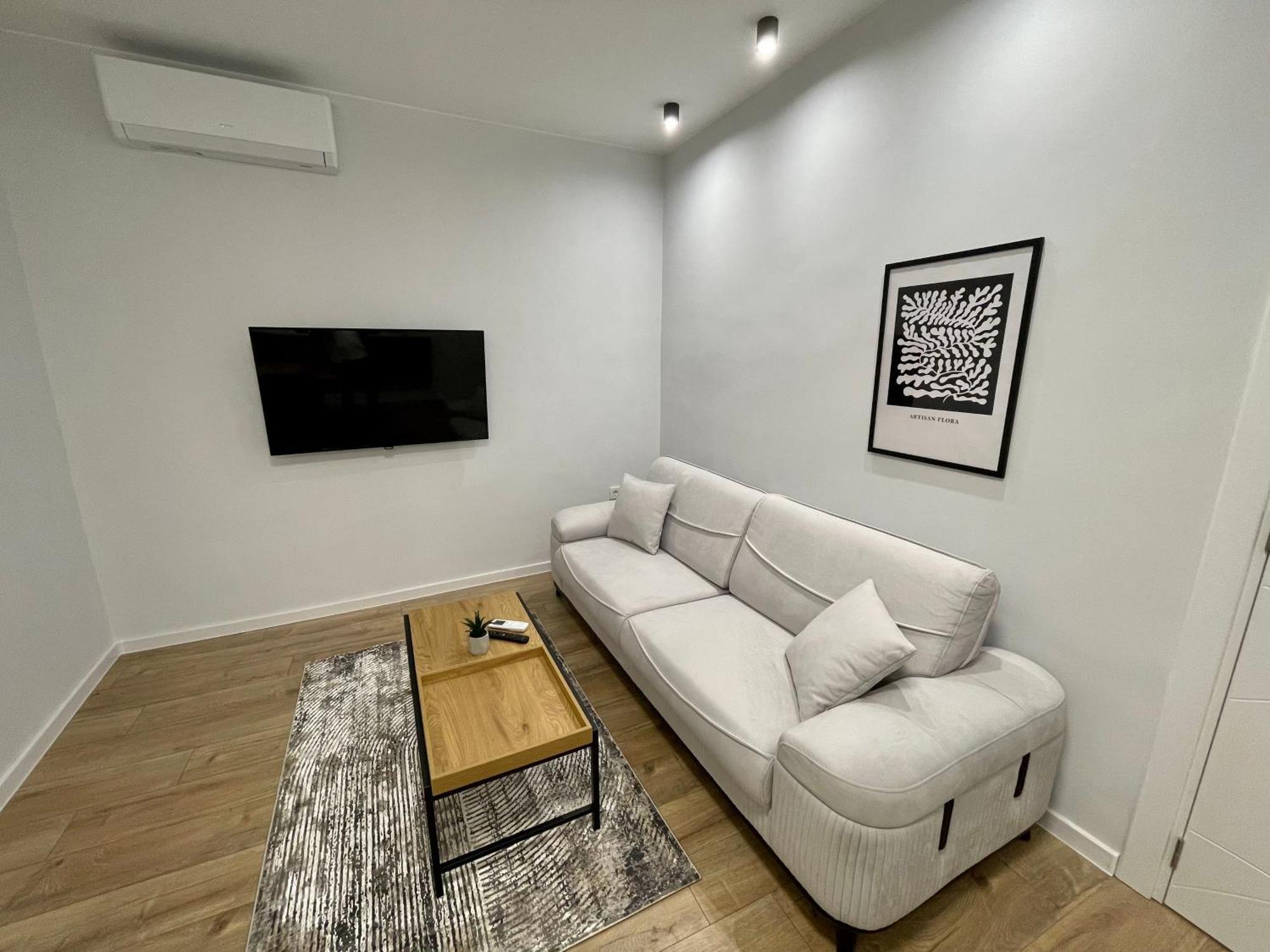 Vanquish Central Apartment Βάρνα Εξωτερικό φωτογραφία