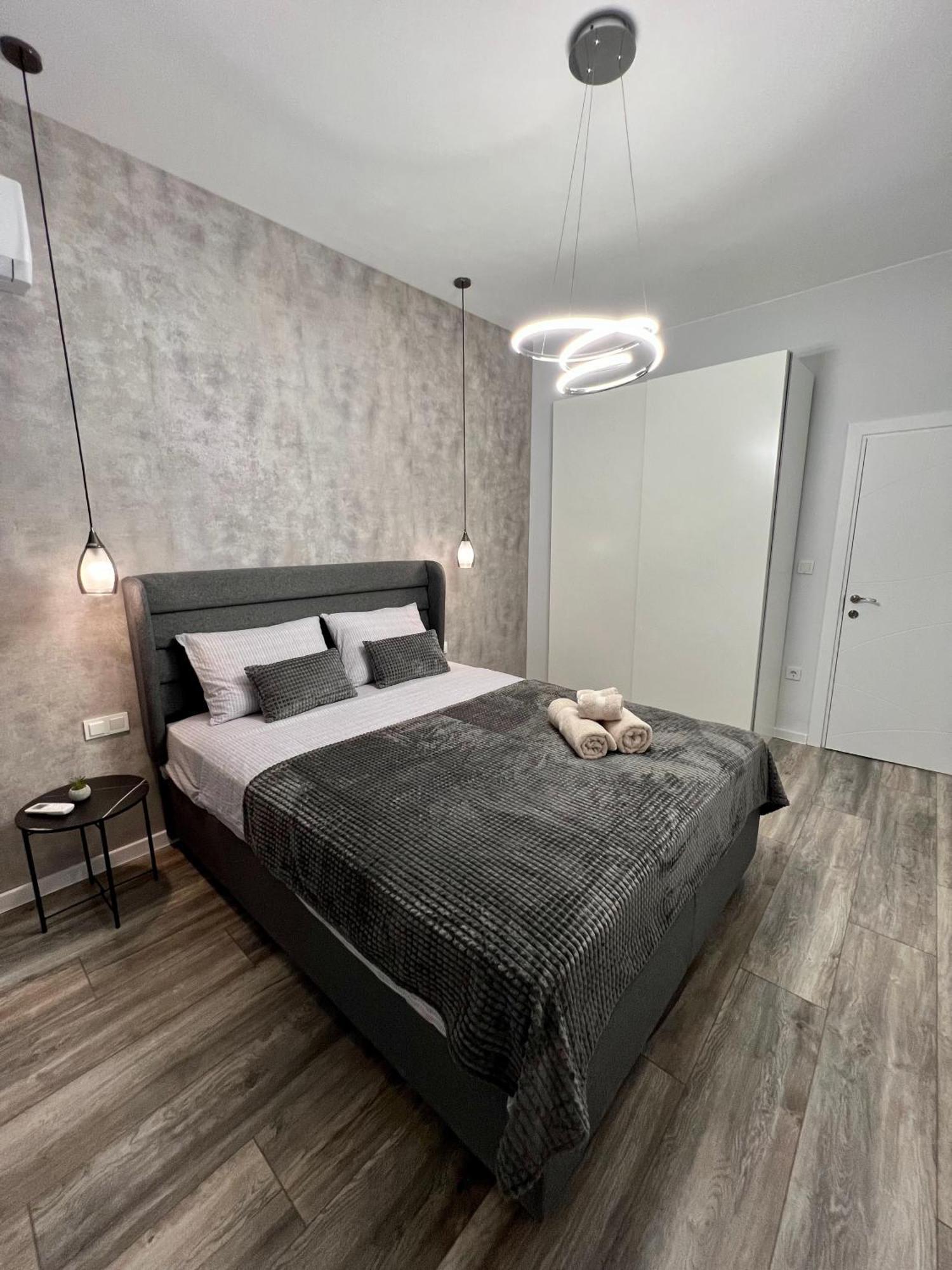 Vanquish Central Apartment Βάρνα Εξωτερικό φωτογραφία